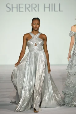 56195